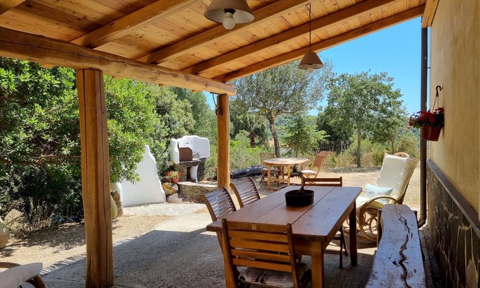 Alghero Apartamento | Casa Luisa With Pool