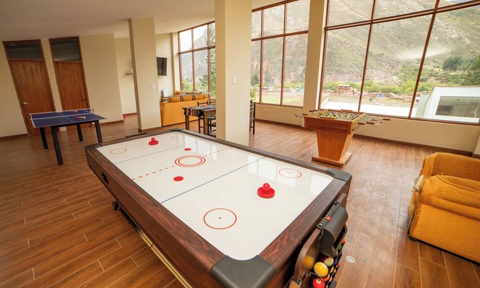 Cusco Chalet De Esquí | Casa lujosa con piscina temperada