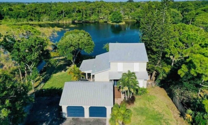 White City Casa | Wonderful house, for relaxation, lake views, beautiful forest near the beach.