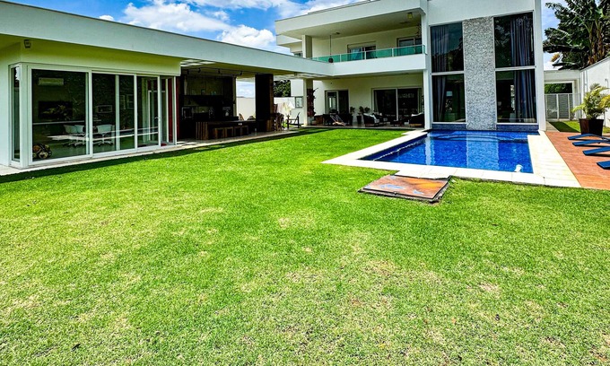 Jardim Colonial Casa | Casa Moderna e Luxuosa na Granja Viana