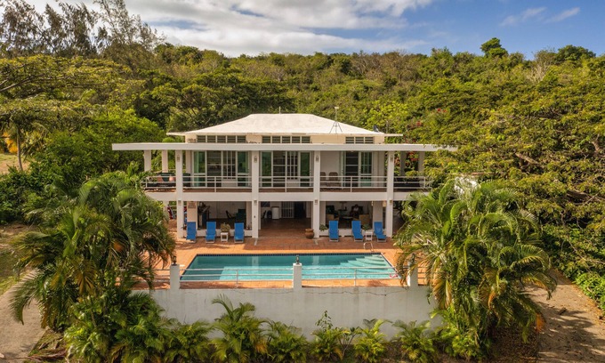 Puerto Real Casa | Casa Mañana, paraíso de cuarto dormitorios en la Isla de Vieques! Isla Nena!