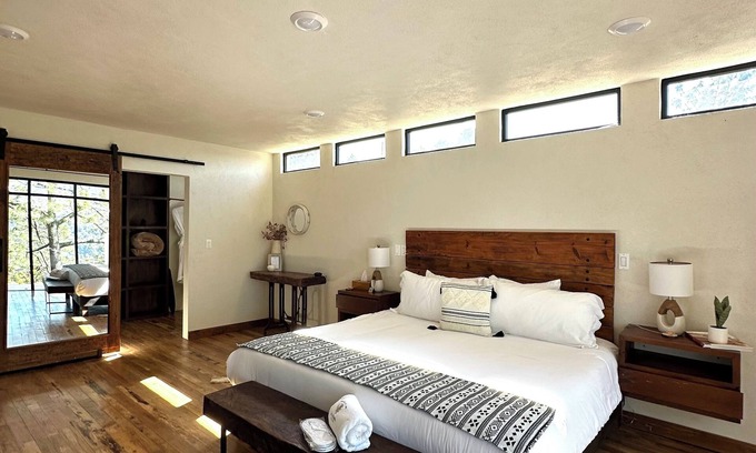 Zacatlán Apartamento | Estancia a la orilla del acantilado... Ideal para parejas! Casa Madera 1A