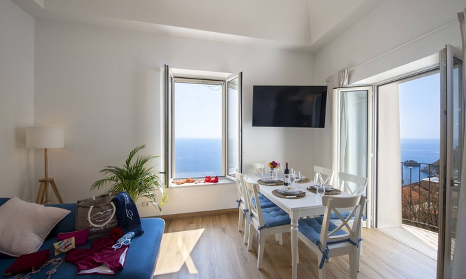 Praiano Chalet De Esquí | Casa Madonna Del Mare- Villa con vista al mar, a pocos pasos de la playa
