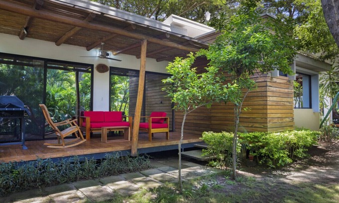 Playa Colorado Casa | Casa Madroño - Eco Casita 1-1