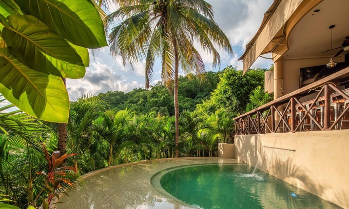 Playa Chahué Villa | Casa Maka - Stunning Oceanfront Villa