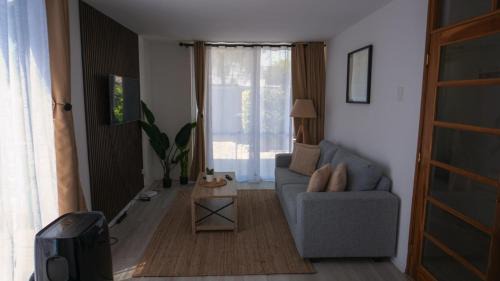 Apoquindo Casa | Casa Mall Alto las Condes, Para 8 o 10 personas, Excelente conectividad