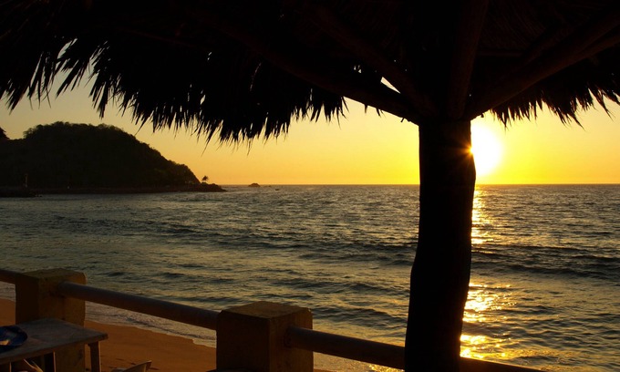 Barra de Navidad Apartamento | Casa Mar Y Sol es cómodo seguro con piscina. Cerca de playa y restaurante