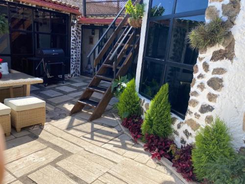 El Tanque Casa | CASA MARA Casa Rural con terraza, barbacoa y vistas al Teide