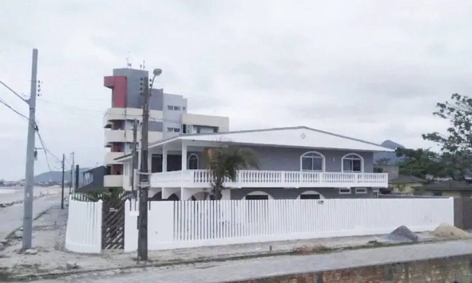 Matinhos Casa | Casa Maravilhosa à Beira Mar - Piscina/ar