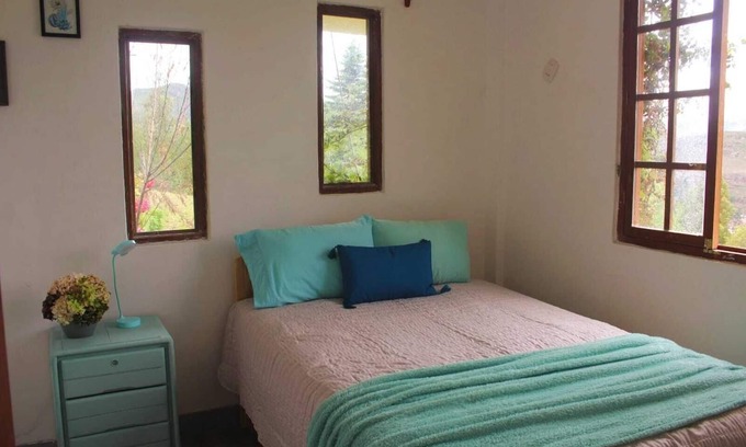 Baños del Inca Cabaña | Casa Margareth: Casa campestre en la colina cerca a la ciudad Baños del Inca.