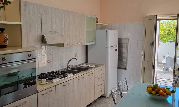 Magliano Apartamento | CASA MARIA Located in Magliano, 12 km from Lecce, Piazza Mazzini, Sant' Oronzo S