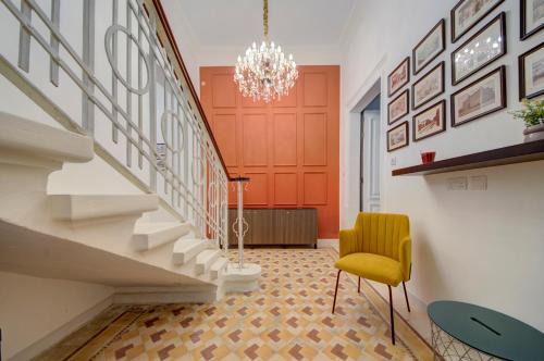Cospicua Casa | Casa Marie, Stay in a Traditional Corner Townhouse in the 3 cities, built in 1881