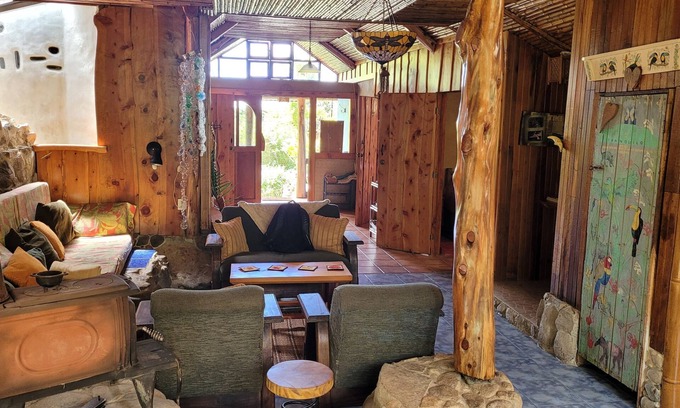 Rivas Cabina | Casa Mariposa Nature Retreat on Chirripó Mountain, pet friendly