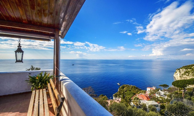 Massa Lubrense Chalet De Esquí | Casa Marisa with Sea View, Terrace and Parking
