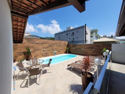Governador Celso Ramos Apartamento | Casa Master com Piscina em Gov Celso Ramos