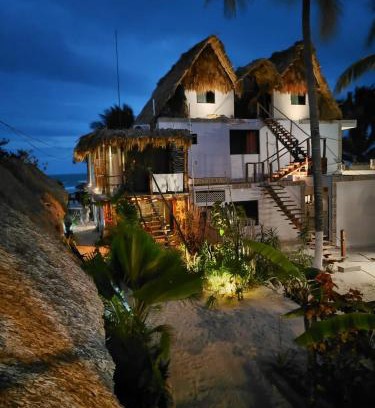 El Cuyo Apartamento | Casa Mate BeachFront HOUSES El Cuyo