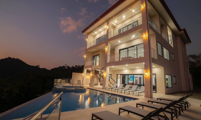 Jacó Villa | Casa Maverick. New 2024 Los Suenos Resort Private Pool Ocean View 7BR Sleeps 20