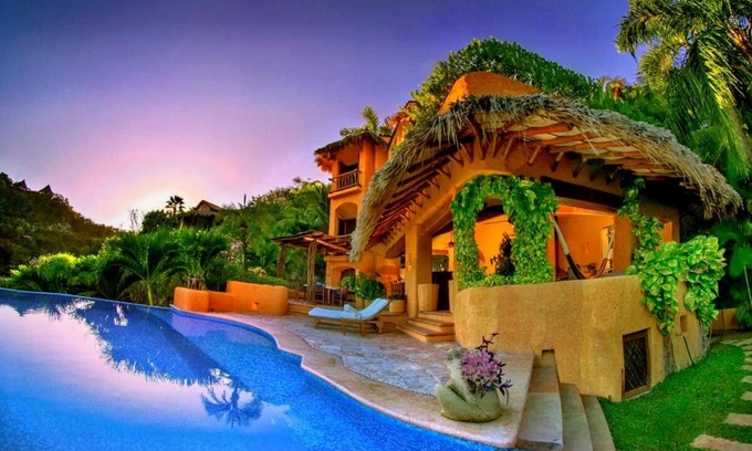 Almacén Casa | Casa Mia - Exclusive waterfront home in Puerto Mio