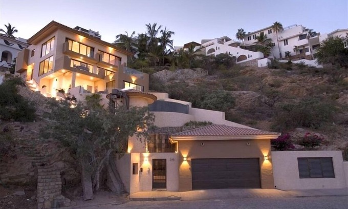 Centro Casa | Casa Miguel-Brand New Luxury Villa con vistas al Cabo Marina