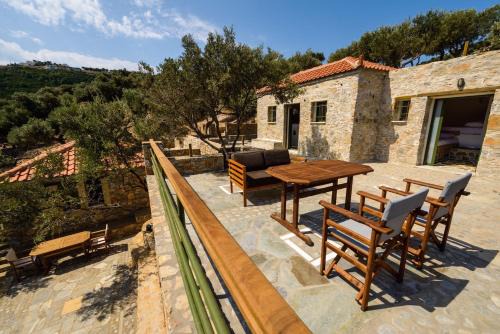 Alonnisos Old Town Chalet De Esquí | Casa Milos Stone Chalets