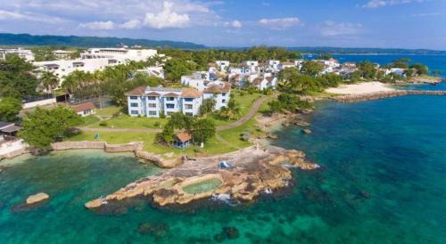 Orange Bay Apartamento | Casa Mire-Lee, Seaside Serenity at Negril 7 miles Beach, Point Village