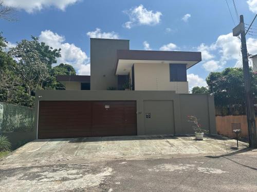 Marambaia Casa | Casa moderna com vista para floresta