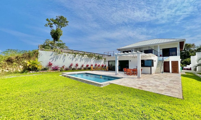 French Harbour Casa | Casa MoJo @ Coral Views, French Harbour