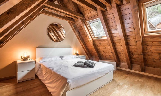 Las Bordas Casa | Casa Montjòia by SeaMount Rentals