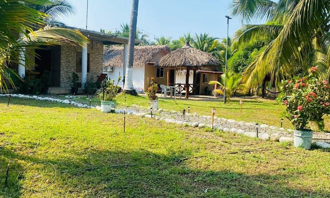 Saladita Casa | Casa Rubí Playa La Saladita - Casa Las Palmas