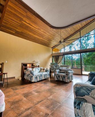 Cerro Azul Casa | Casa Naranja en Cerro Azul