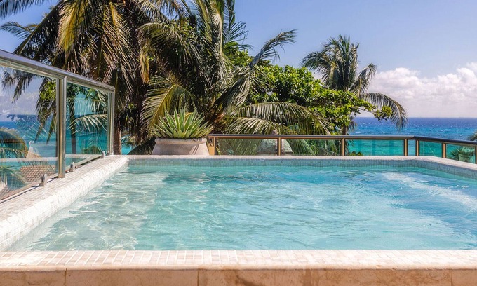 Área de Playacar Fase I Villa | Casa Nikki: 5-Bedroom Villa in Playacar w/Pool, Chef & just steps to the Beach!