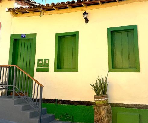Davidopolis Casa | Casa Noites Goianas