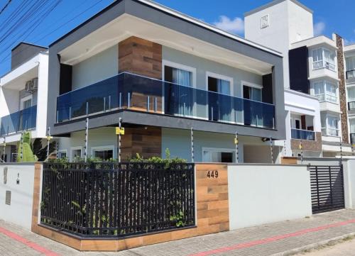 Itacolomi Casa | Casa nova e confortável a 350m da praia!