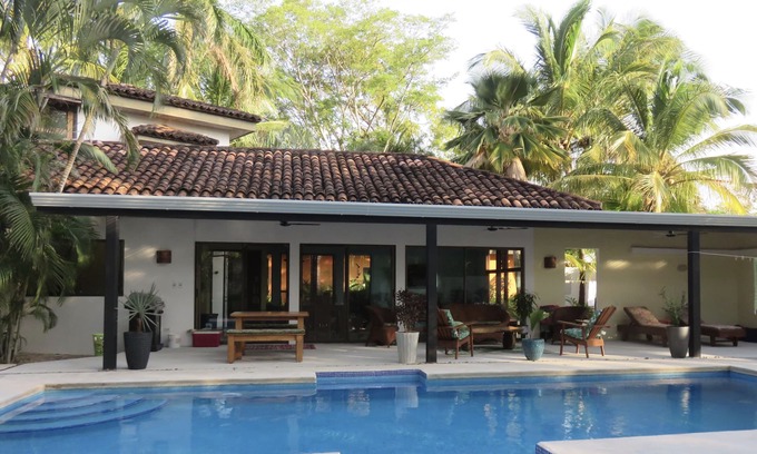 Playa Avellanas Casa | Casa Oasis Avellanas - Large Tropical Villa with Pool, Walk to Beach 4Bd/5ba