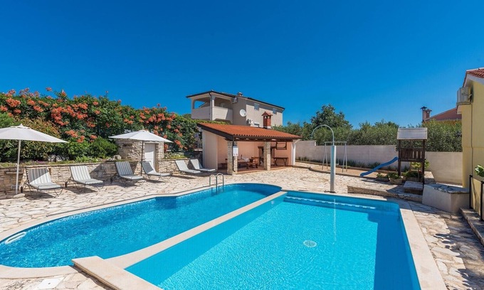 Brnobici Casa | Casa Olivia with Private Pool