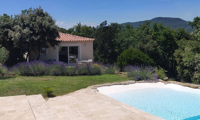 Besse-sur-Issole Casa | Casa Pacha - Self-catering accommodation in the heart of Provence