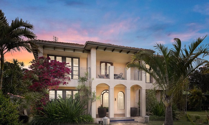 Swan Bay Casa | Casa Pacifica - A trip to Spain, 2 Hours From Sydney. Luxury Waterfront Villa, Escape, Relax, Reset.