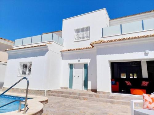 Los Alcázares Villa | Casa Palma by Rental Hero