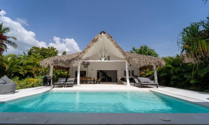 Las Terrenas Villa | Casa Panamera- 5br luxury beach Villa Playa Coson