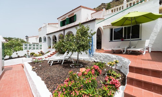Agaete Casa | Casa Panchita -Maravillosas vistas al mar y montaña