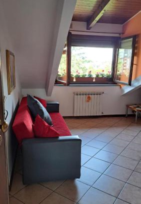 Arcore Apartamento | CASA PAOLA - Stazione 400 Mt - free Wifi
