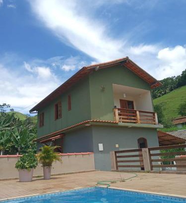 Sao Jose do Ribeirao Casa | Casa para temporada em Fazenda, natureza exuberante, muito verde.