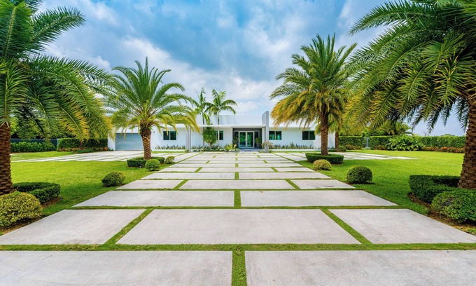 Princeton Cama Y Desayuno | Casa Paradiso - Beautiful 1.5 Acre Modern Paradise