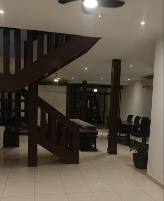 Santa Cruz Casa | Casa Perfecta en la Mejor Zona