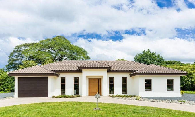 Tamarindo Villa | Casa Pitaya- Luxurious villa in Hacienda Pinilla