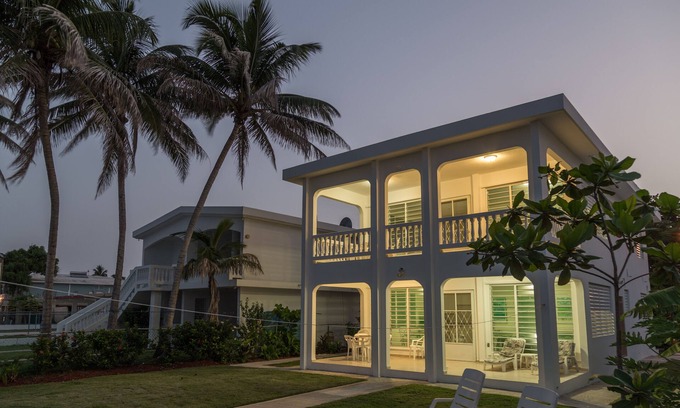 Stella Casa | Casa Beach Beachfront Home - ¡La mejor ubicación para nadar!