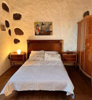 Taibique Casa | Casa Poesía de El Hierro, situada en el centro de El Pinar
