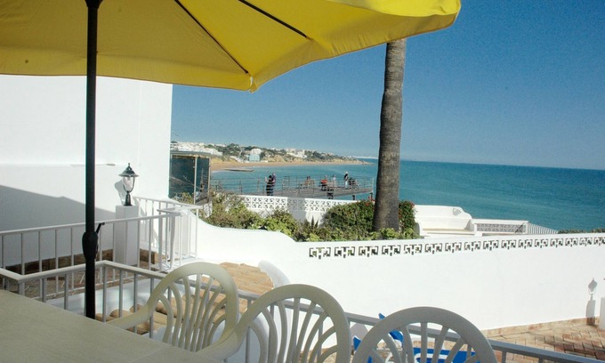Peneco Beach Casa | Casa Portuguesa- una de Front renovado Pescador Océano Encanto (para 7)