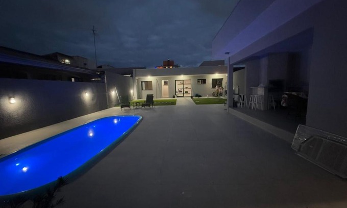 Guaratuba Casa | Casa próximo à Praia com piscina