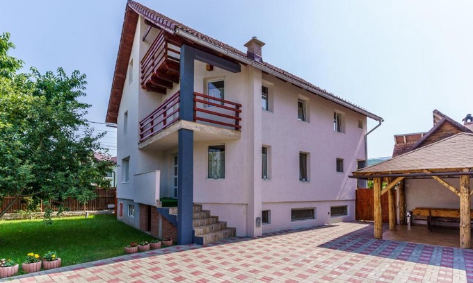 Rasnov Villa | Casa Primaverii
